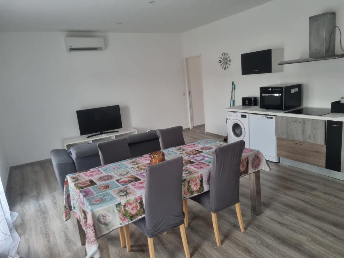 Appartement séjour , cure Cransac au 1er étage 2 nuits minimum Exterior foto
